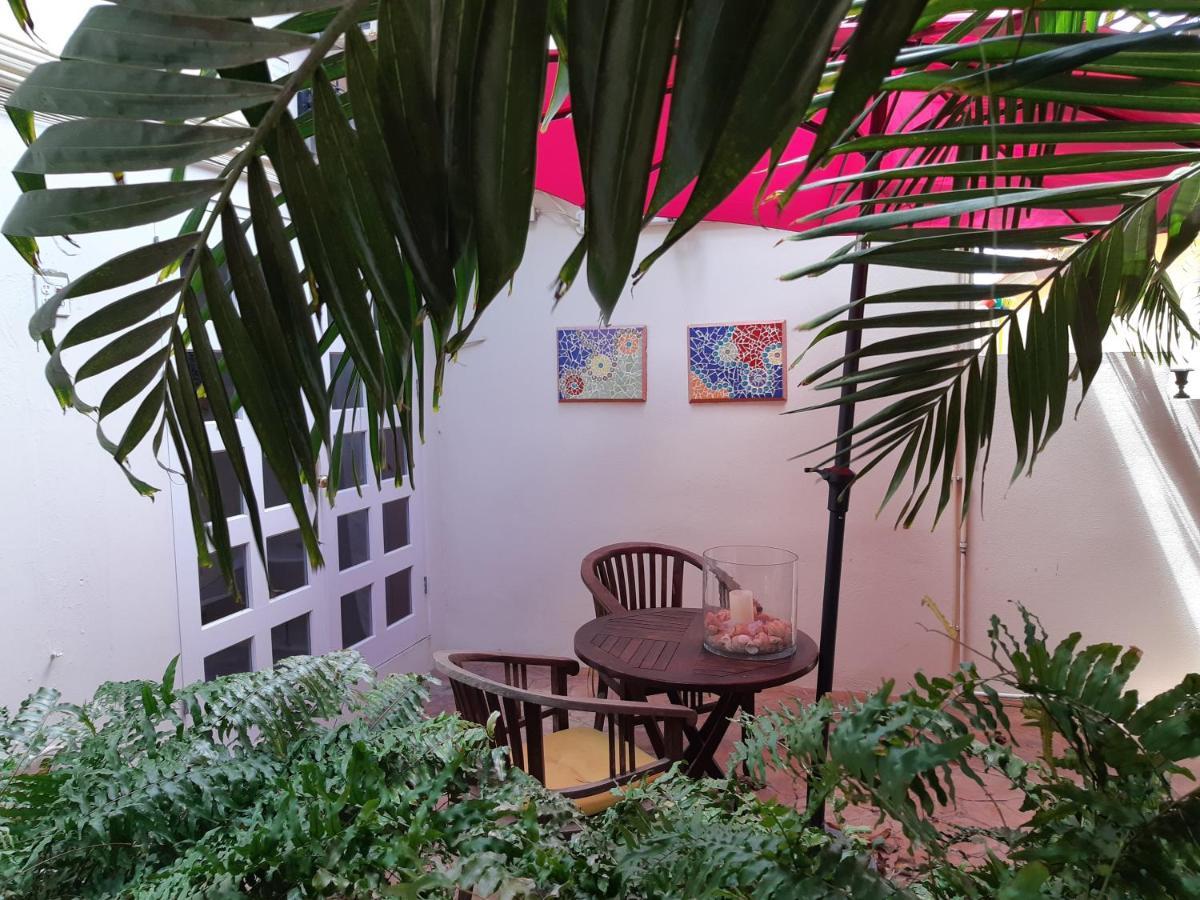Wonders Boutique Hotel Oranjestad Exteriör bild