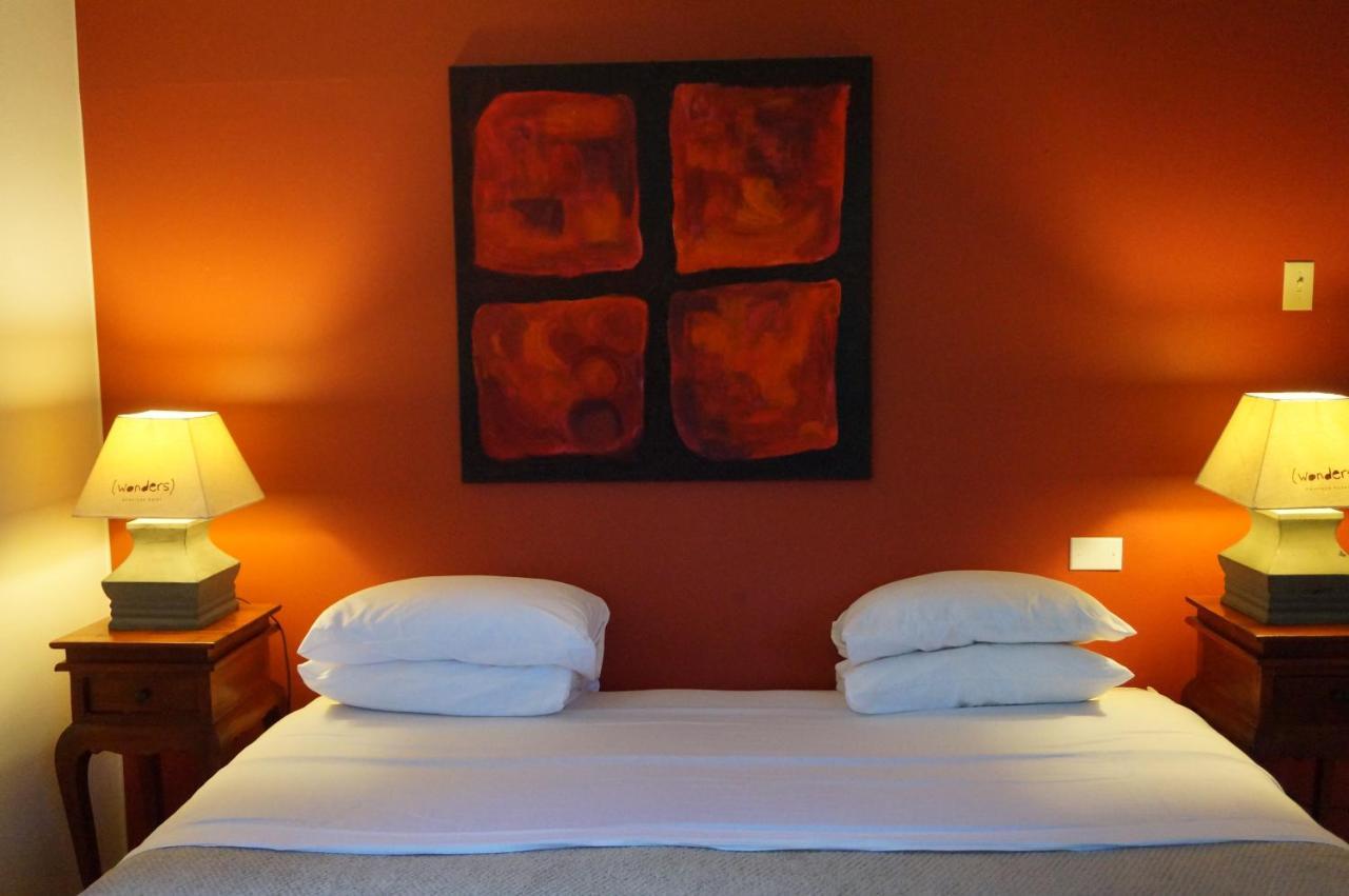 Wonders Boutique Hotel Oranjestad Exteriör bild