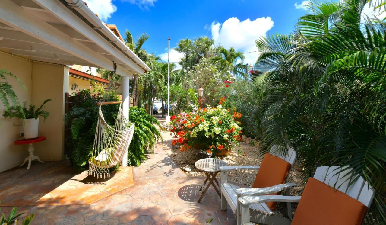 Wonders Boutique Hotel Oranjestad Exteriör bild