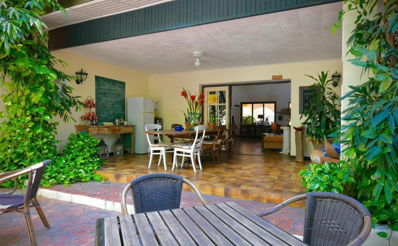 Wonders Boutique Hotel Oranjestad Exteriör bild