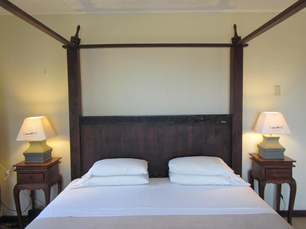 Wonders Boutique Hotel Oranjestad Exteriör bild